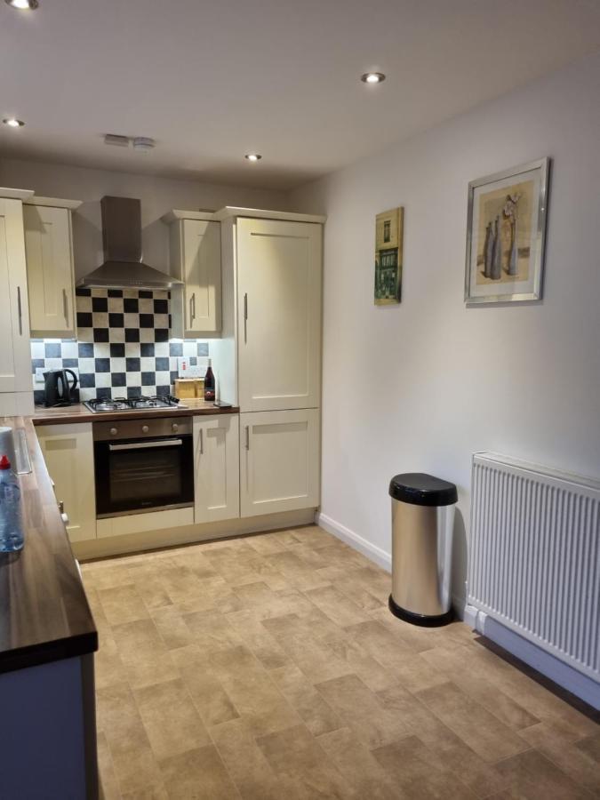 Modern 3 Bedroom Semi Detached Home Limavady Bagian luar foto