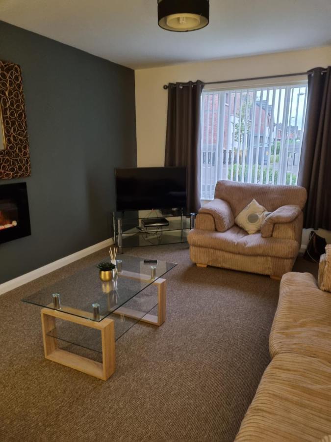 Modern 3 Bedroom Semi Detached Home Limavady Bagian luar foto